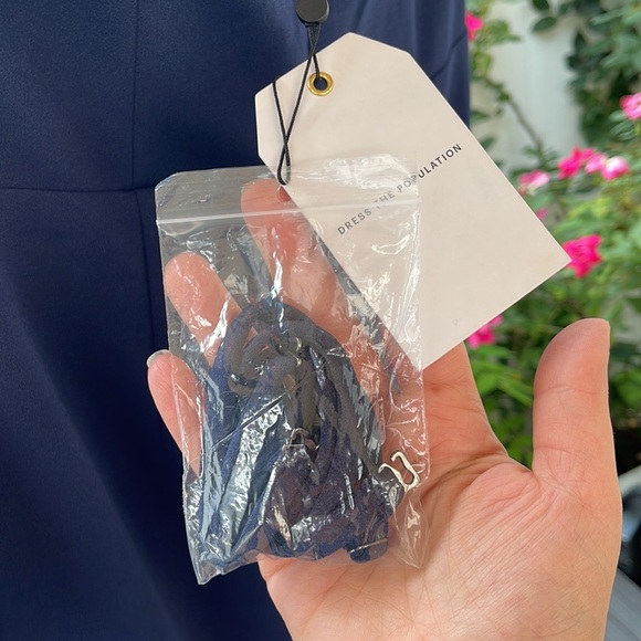 Dress The Population - Liv Ruffled Midi-Dress - Picture 13 of 14